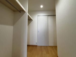 ◎暮らしやすさを考えたウォークスルー収納のある住まい